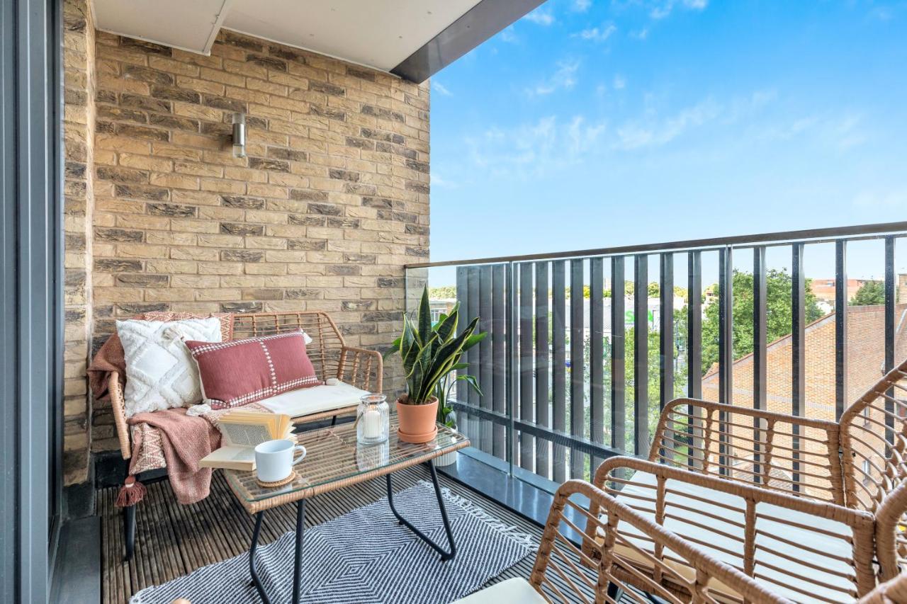 Modern Luxe Apt Just 10 Mins From Tower Bridge! Easy Access To Tube And Bus Londres Extérieur photo