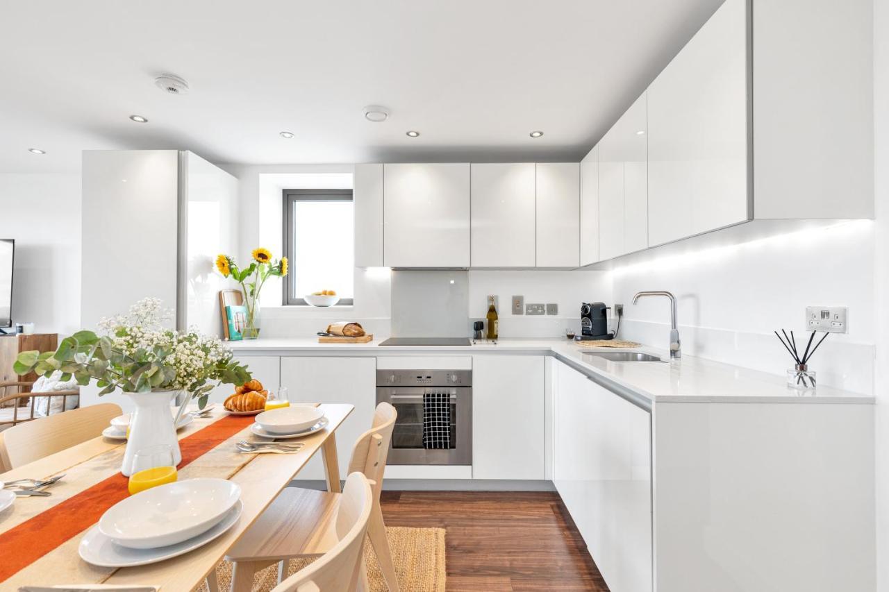 Modern Luxe Apt Just 10 Mins From Tower Bridge! Easy Access To Tube And Bus Londres Extérieur photo