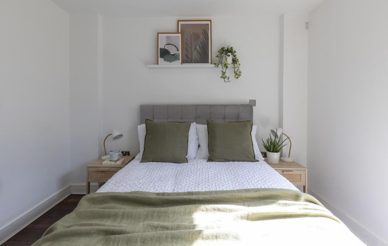 Modern Luxe Apt Just 10 Mins From Tower Bridge! Easy Access To Tube And Bus Londres Extérieur photo