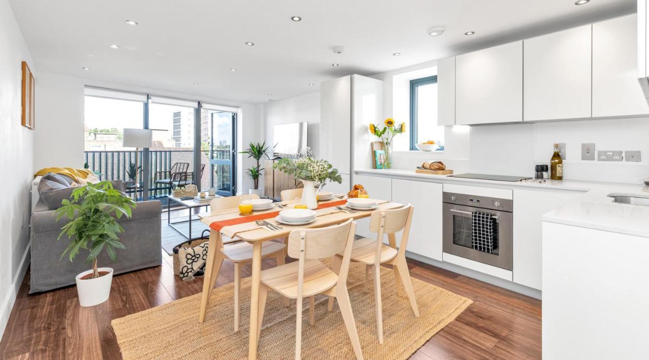 Modern Luxe Apt Just 10 Mins From Tower Bridge! Easy Access To Tube And Bus Londres Extérieur photo